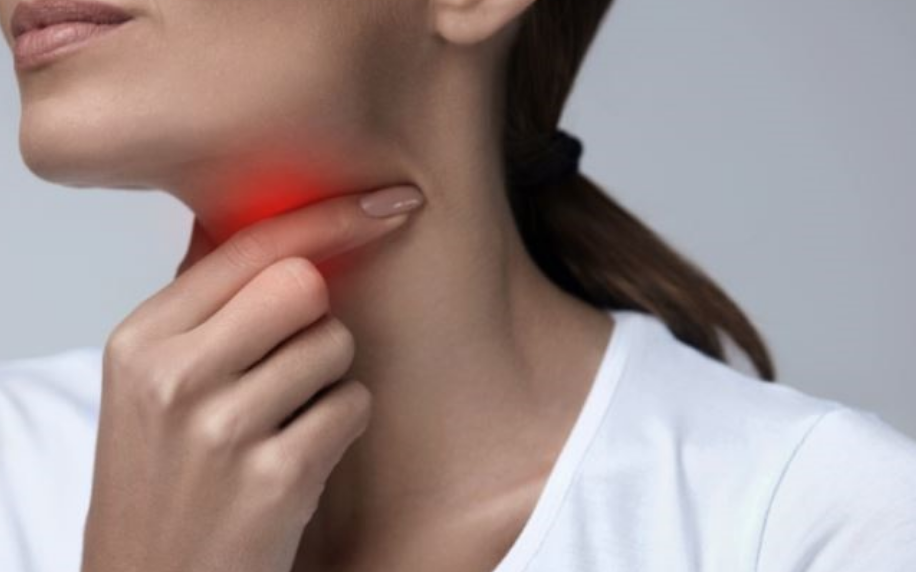 코로나 목 간지러움