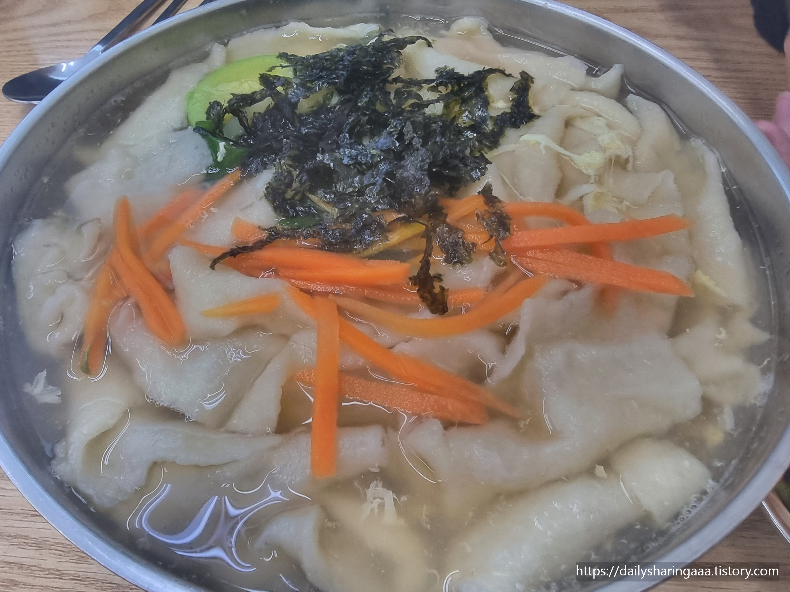 인천_서구_가정동_여수멸치국수_수제비곱뺴기