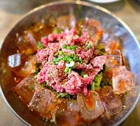 한우육회7천원