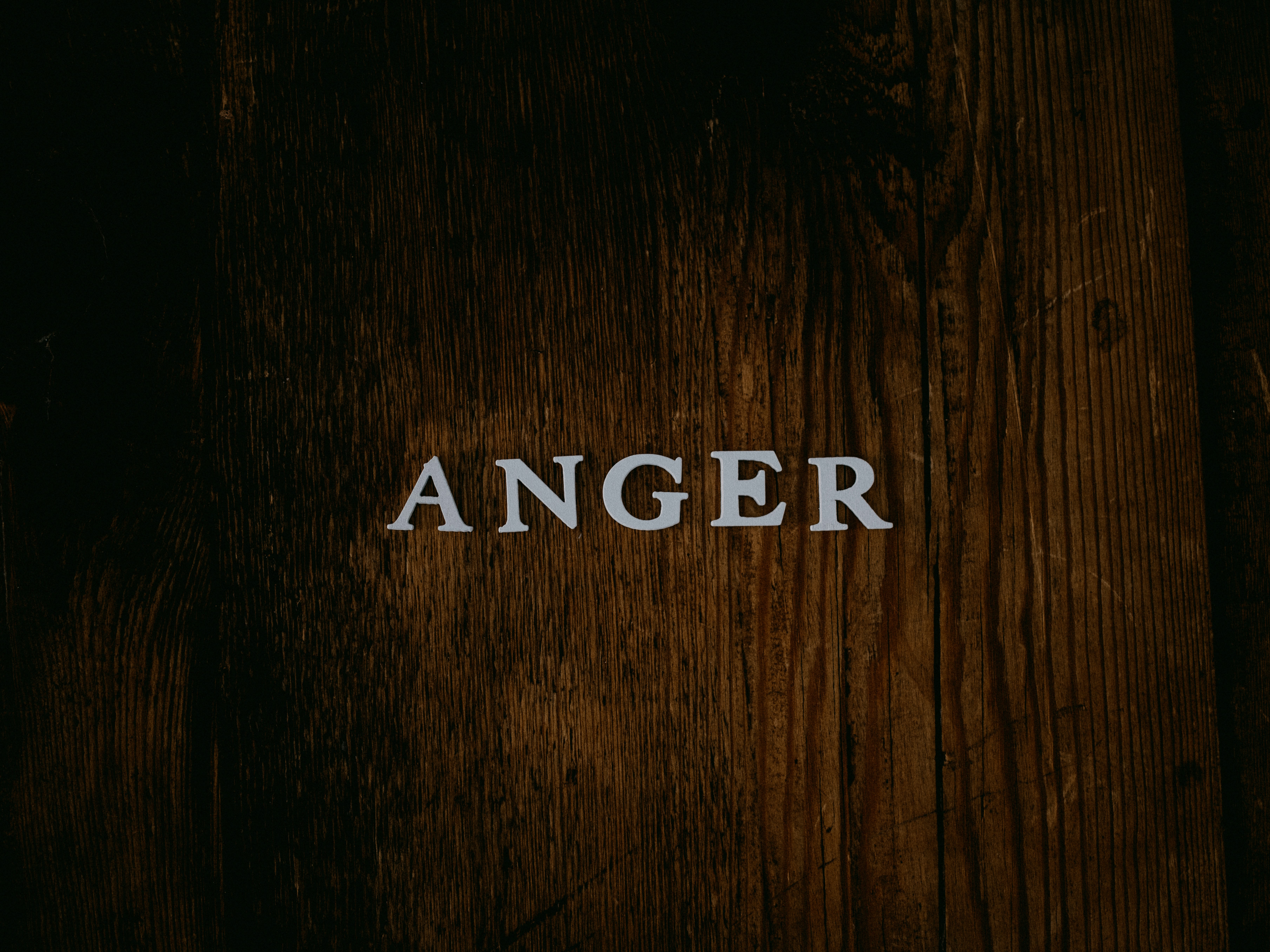 anger, 화 글자가 써진 이미지