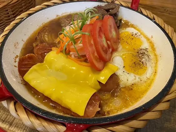 푸꾸옥맛집 메오키친 Banh Mi Chao