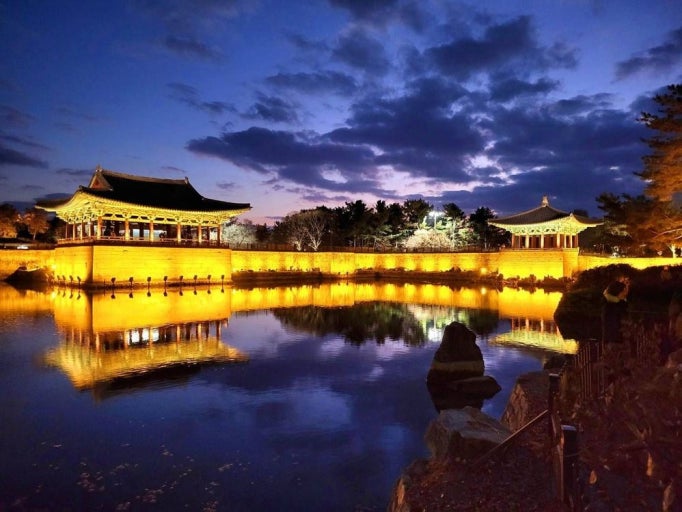 경주 동궁과 월지 야경모습 사진 자료