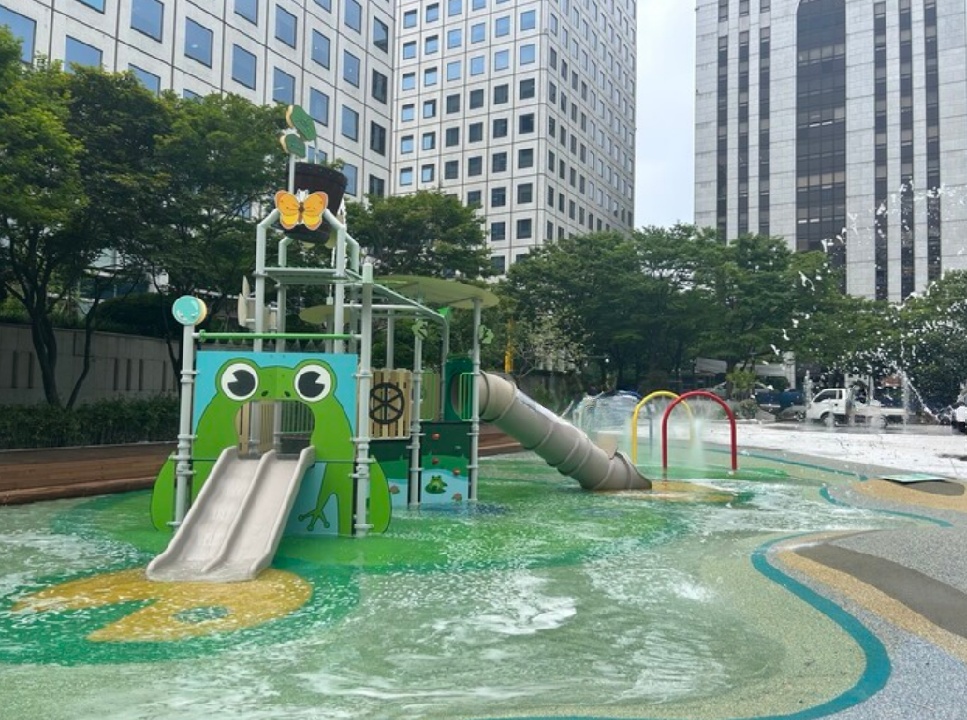 연지물놀이터