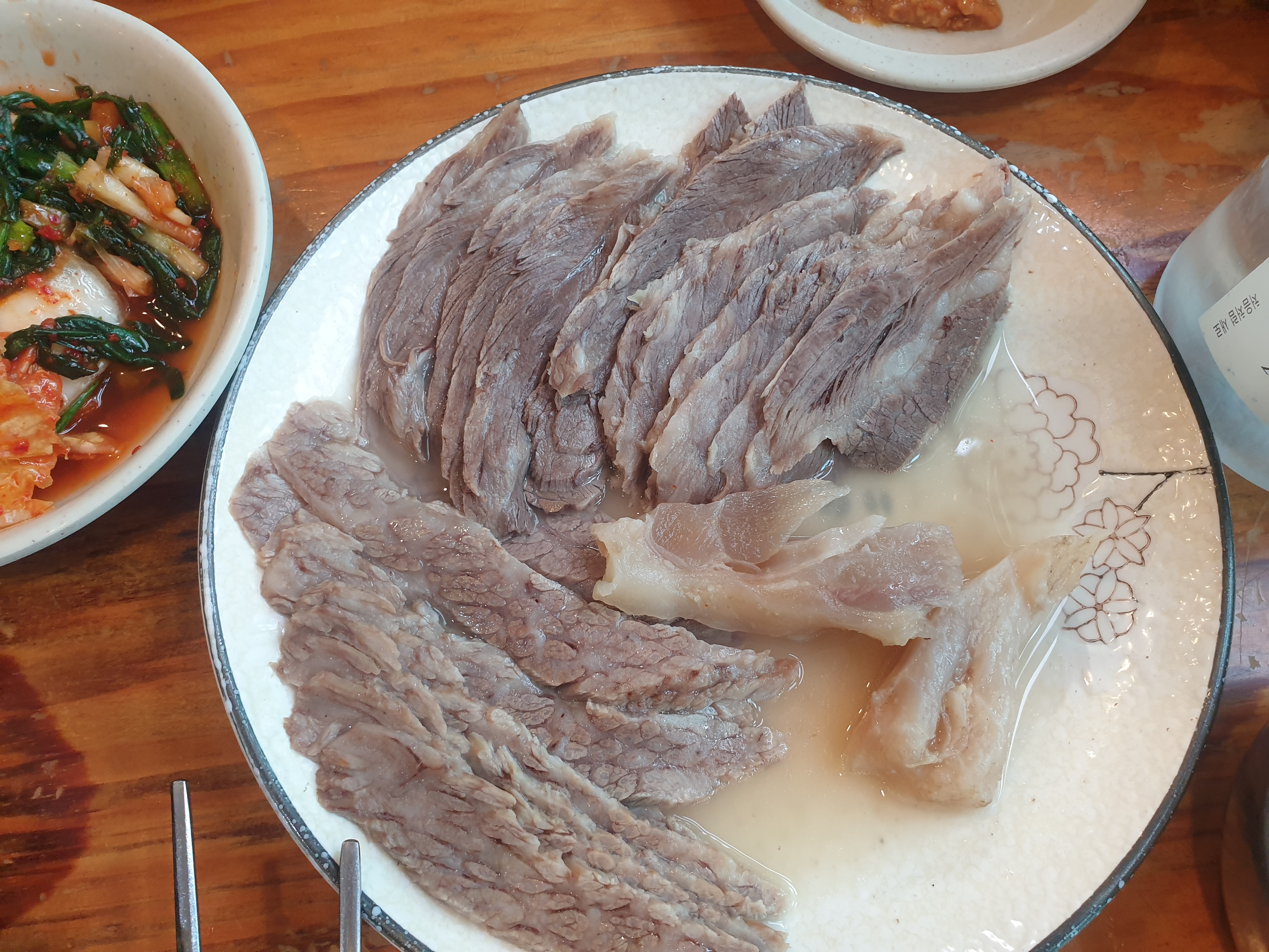 양지설렁탕 수육