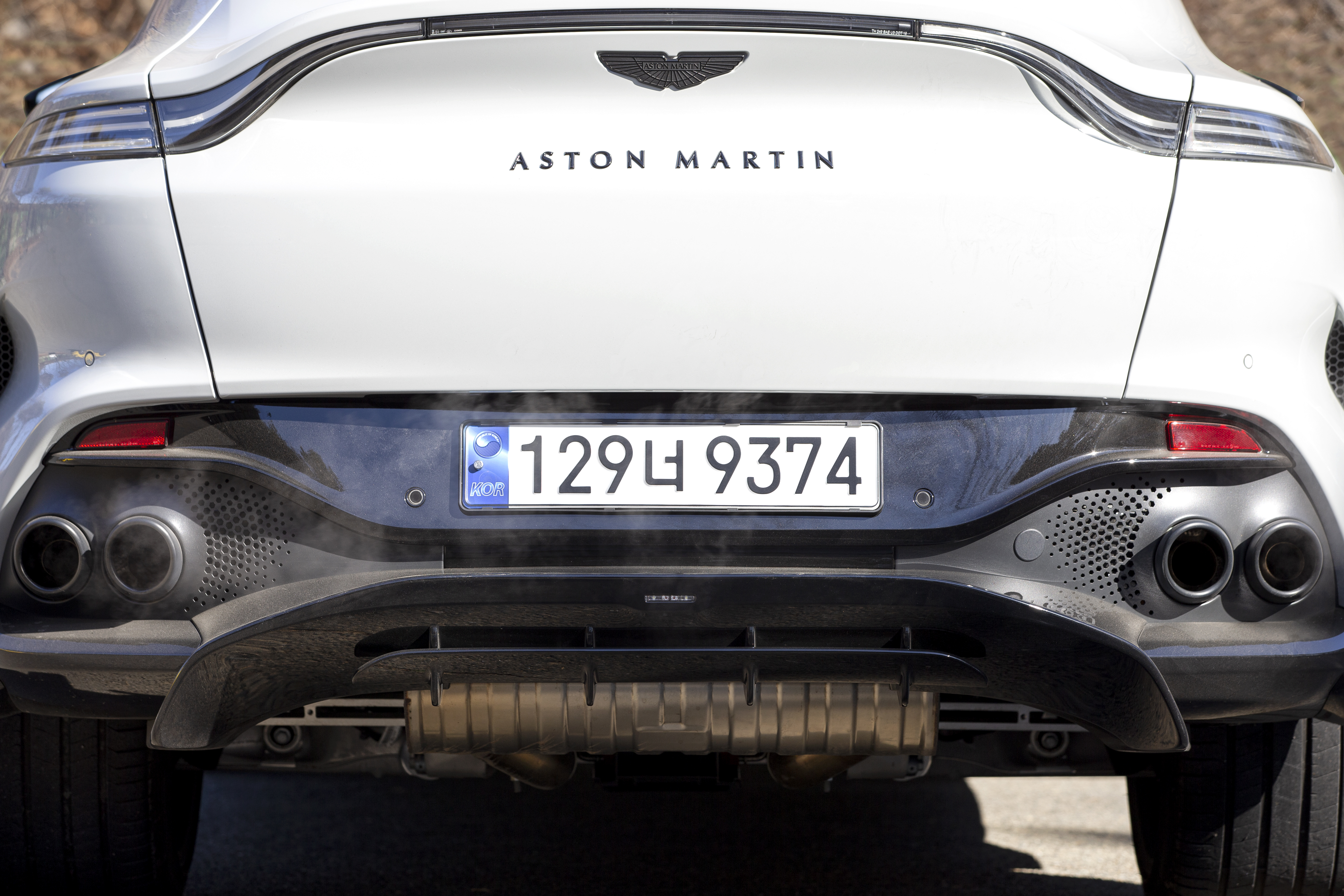 애스턴마틴 DBX 707