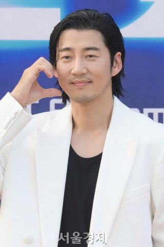 god 윤계상 나이 프로필