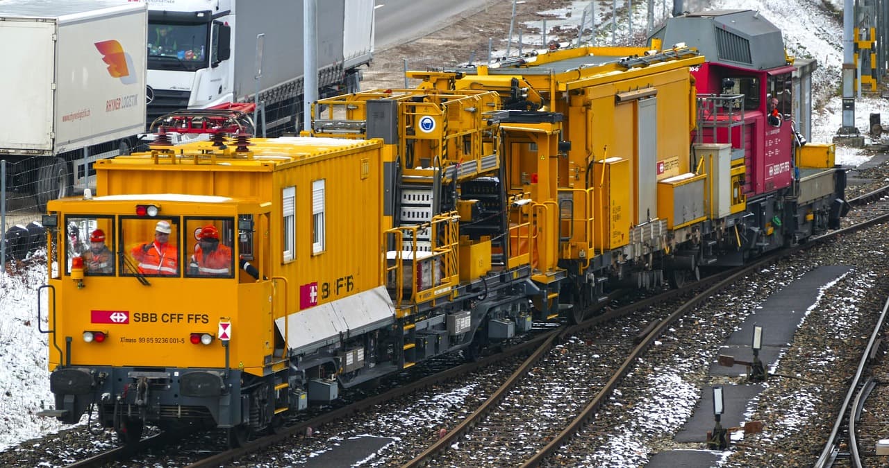 철도 유지보수 직업군: 선로, 차량, 전기 엔지니어