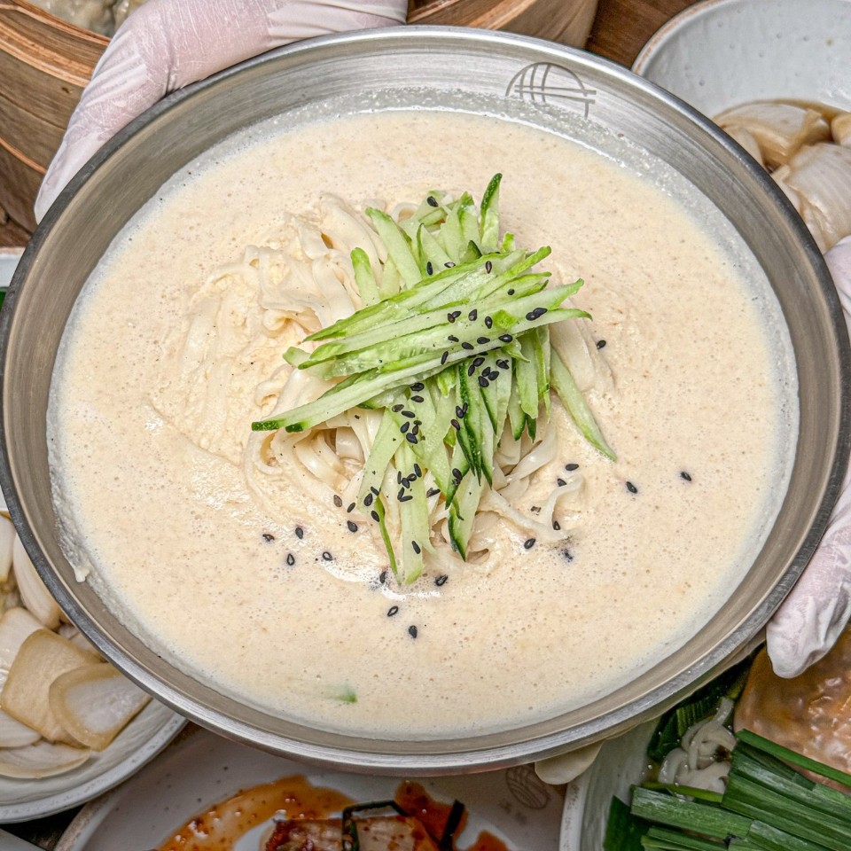 청주 만승제면소 방문기: 대기해도 찾게 되는 만두·칼국수 비밀