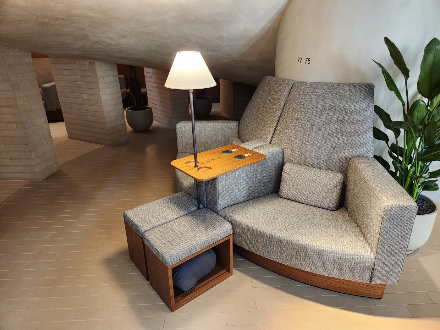 그래픽바이대신