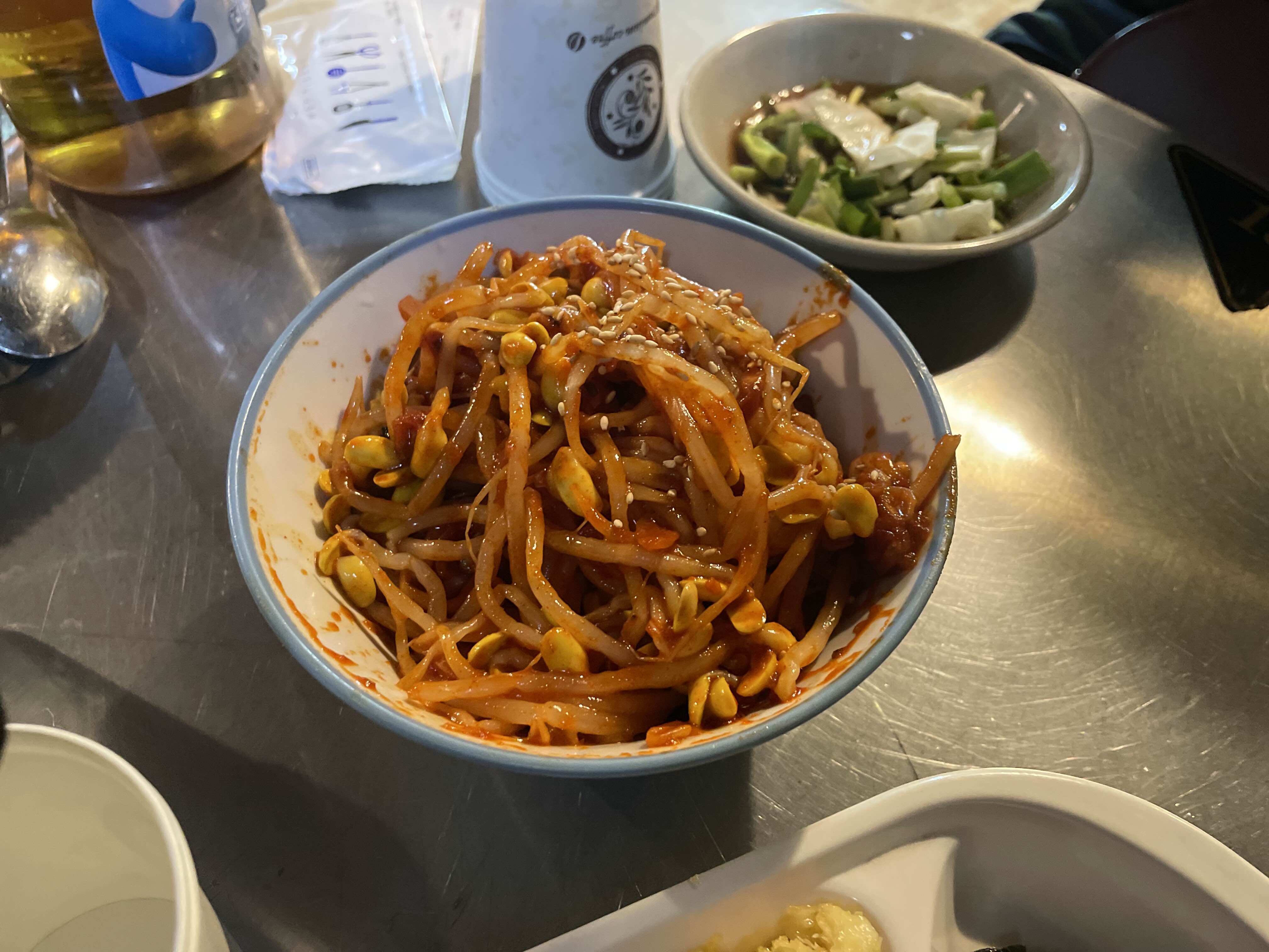 숙대입구 상록수 반찬 콩나물 무침