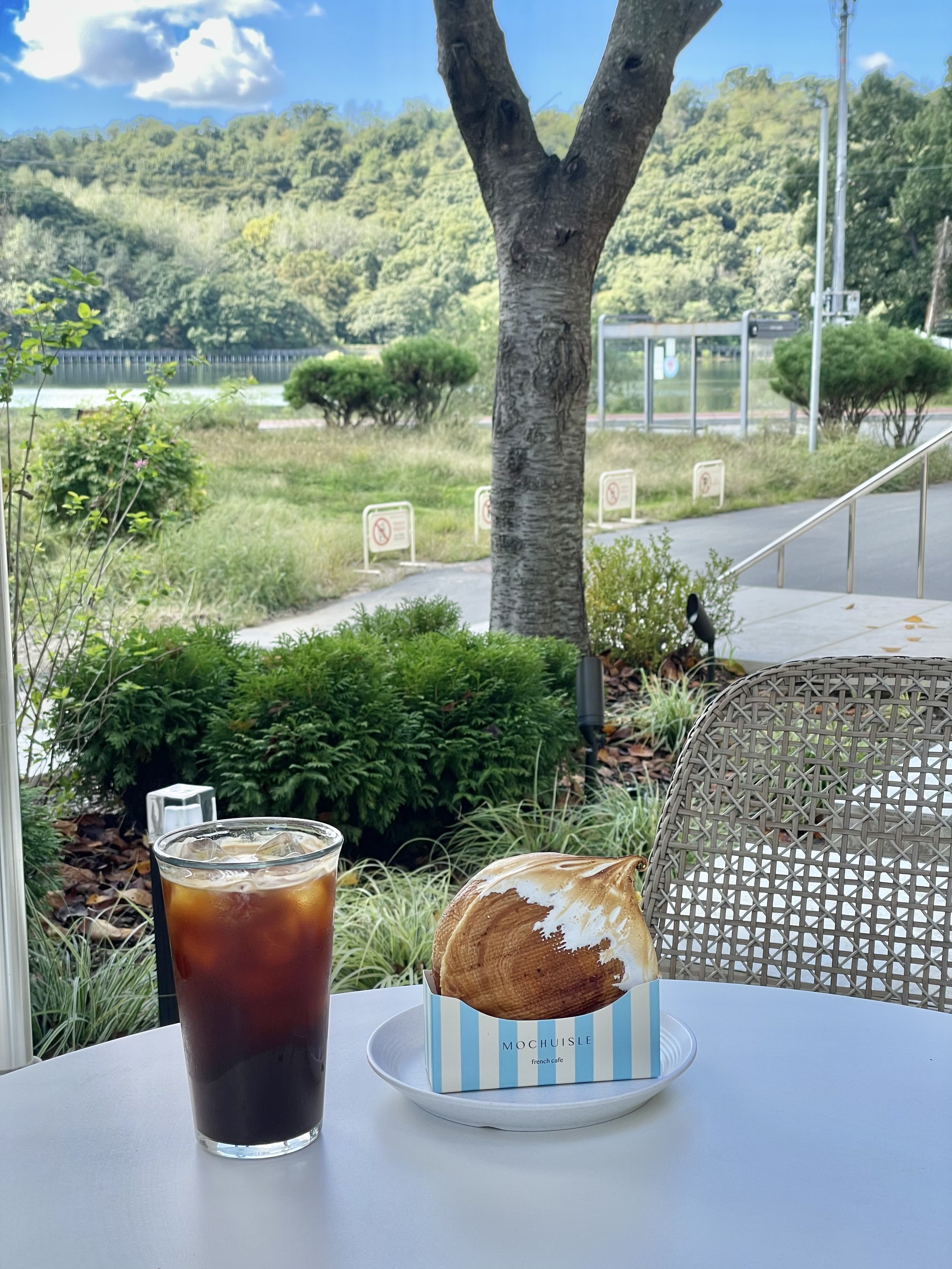 파주 공릉저수지 대형카페 모쿠슈라 프렌치카페