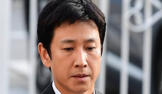 이선균 경찰관 체포