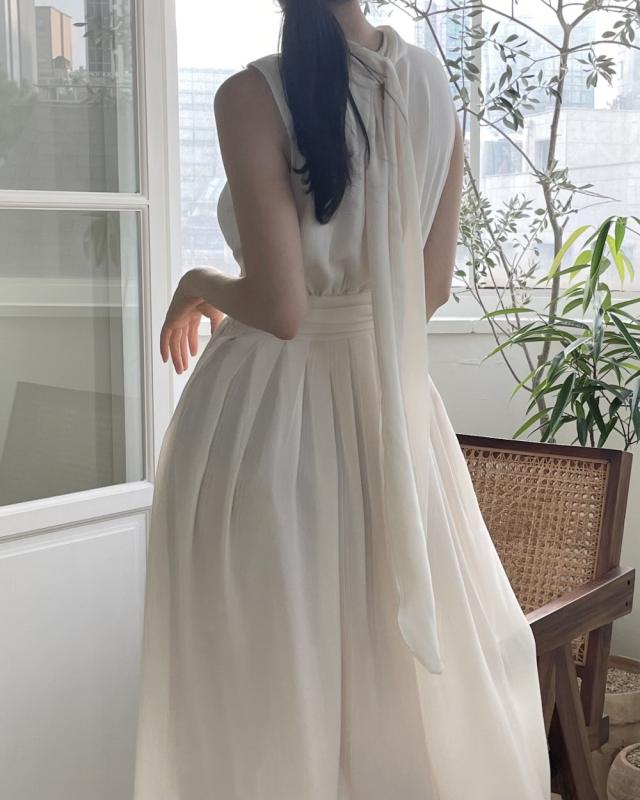 프랑타이원피스 타이 무드 쉬폰 롱 수지 한소희 원피스