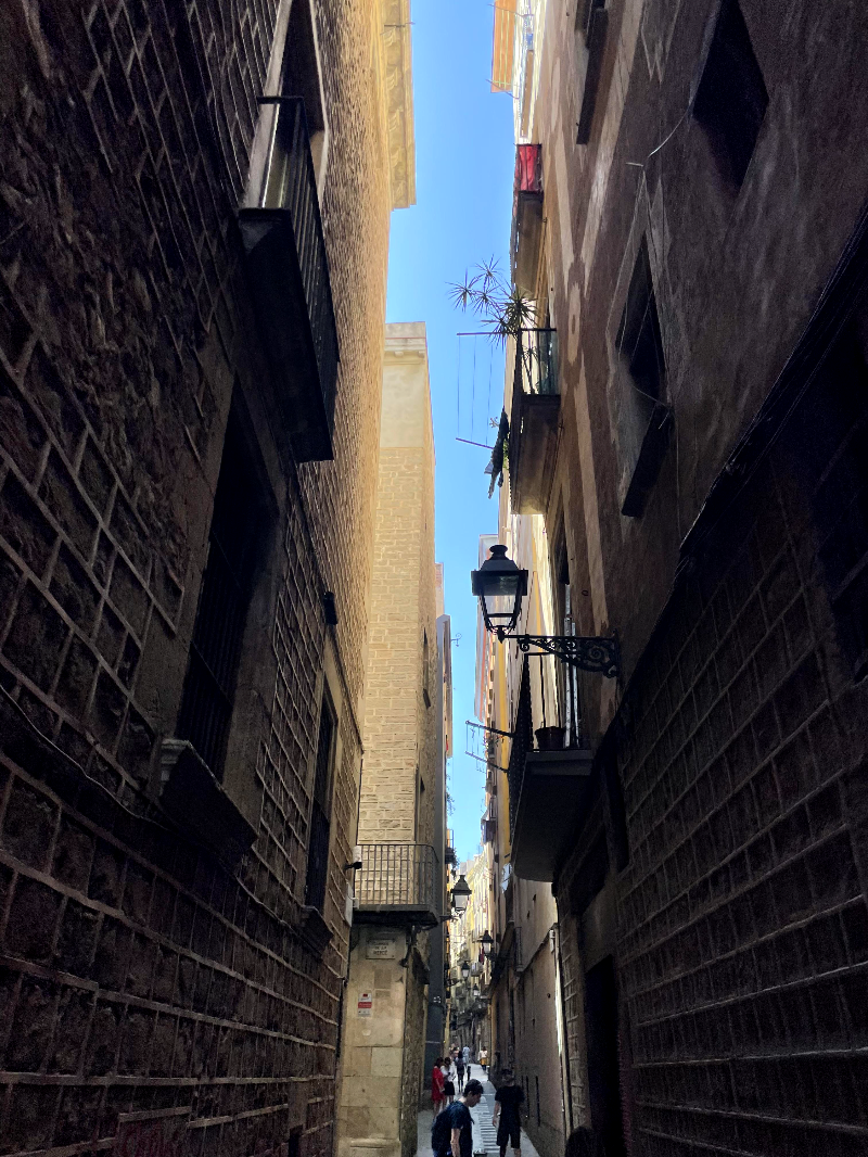 산 하우메 광장 가는길 