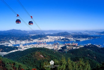 통영 케이블카 & 미륵산 – 하늘 위에서 만나는 한려수도