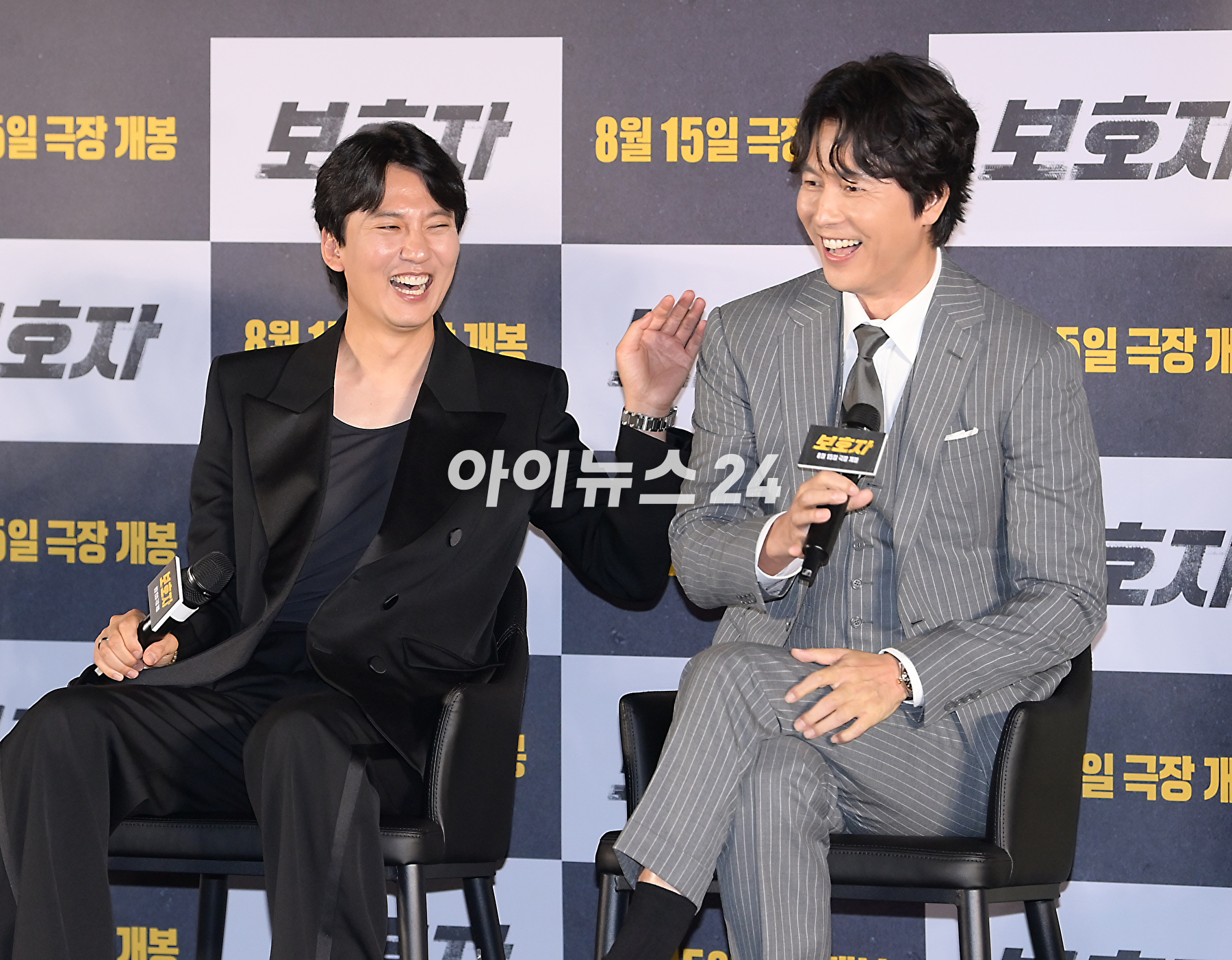 배우 겸 배우 정우성이 24일 오전 서울 CGV용산아이파크몰에서 열린 영화 &#39;보호자&#39;(감독 정우성) 제작보고회에 참석하고 있다. [사진=정소희 기자]