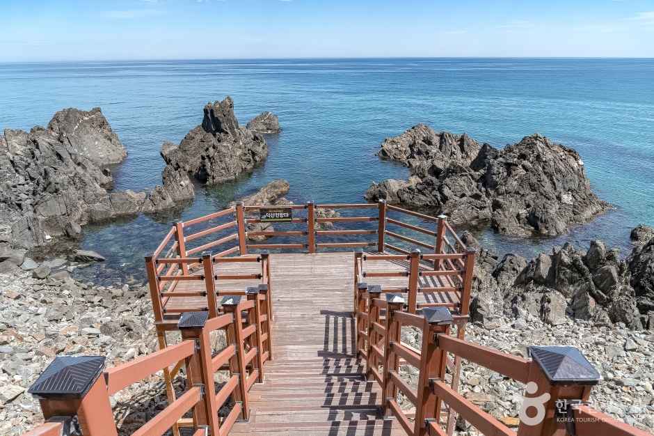 삼척 덕봉산 해안생태탐방로