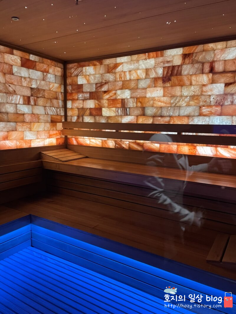 방콕 신돈 캠핀스키 사우나 내부시설 모습