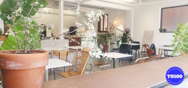 카페디콤마 오금동카페 1