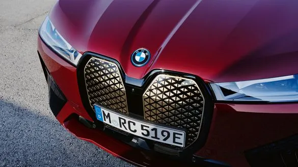 BMW IX50 이미지