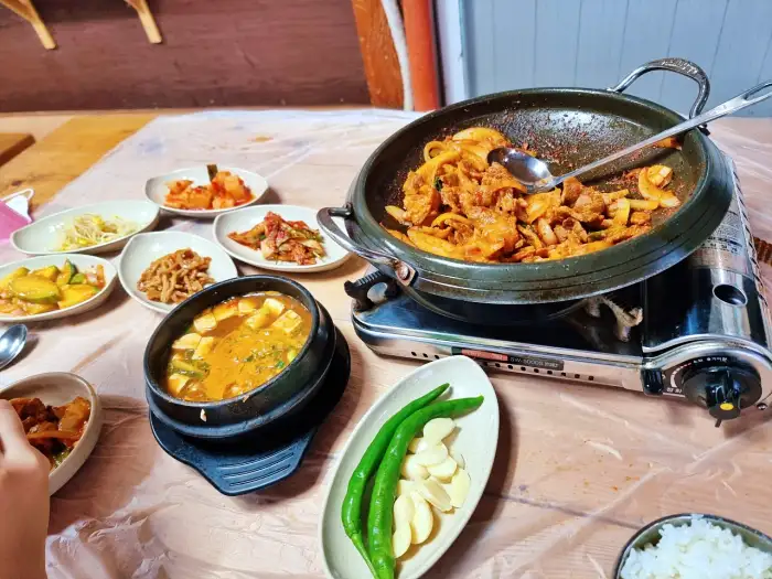 식객 허영만 백반기행 가평 베뉴지CC 돼지두루치기 맛집