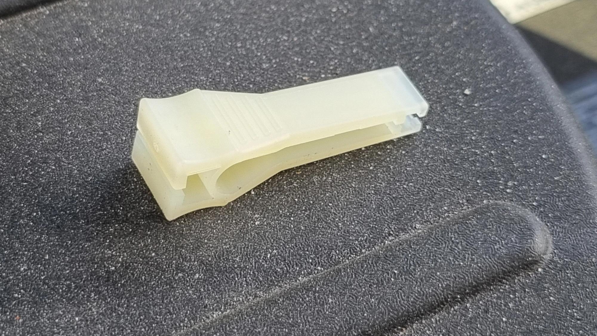 퓨즈 뽑는 도구