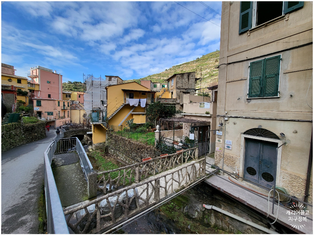 친퀘테레, 마나롤라에 가다.