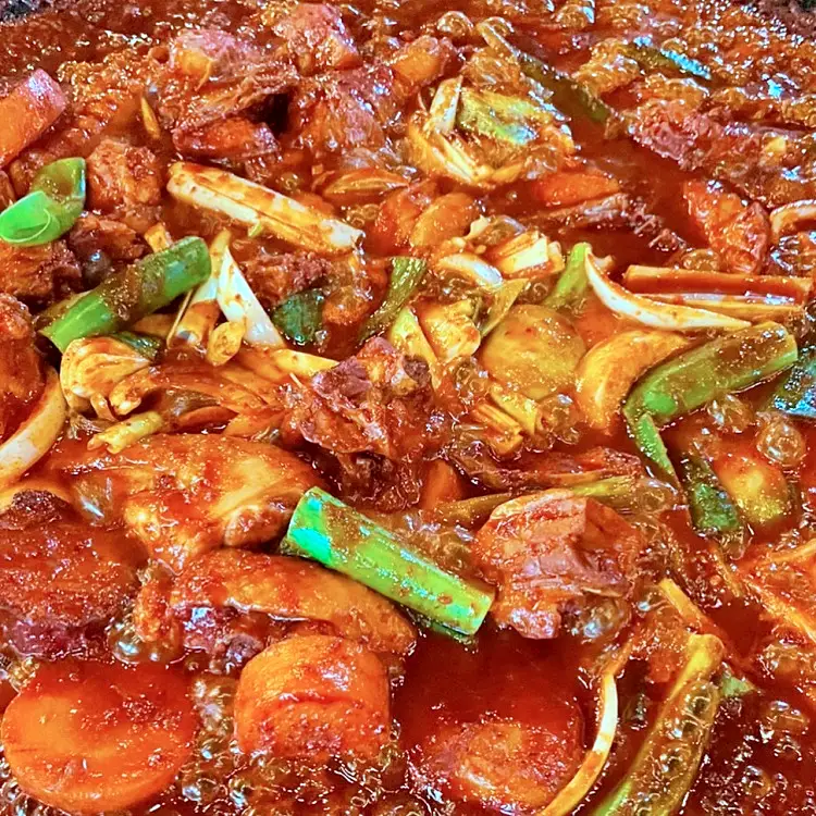 네모세모 닭갈비 맛집 이영자가 선택한 솥뚜껑 닭볶음탕 맛있는 곳