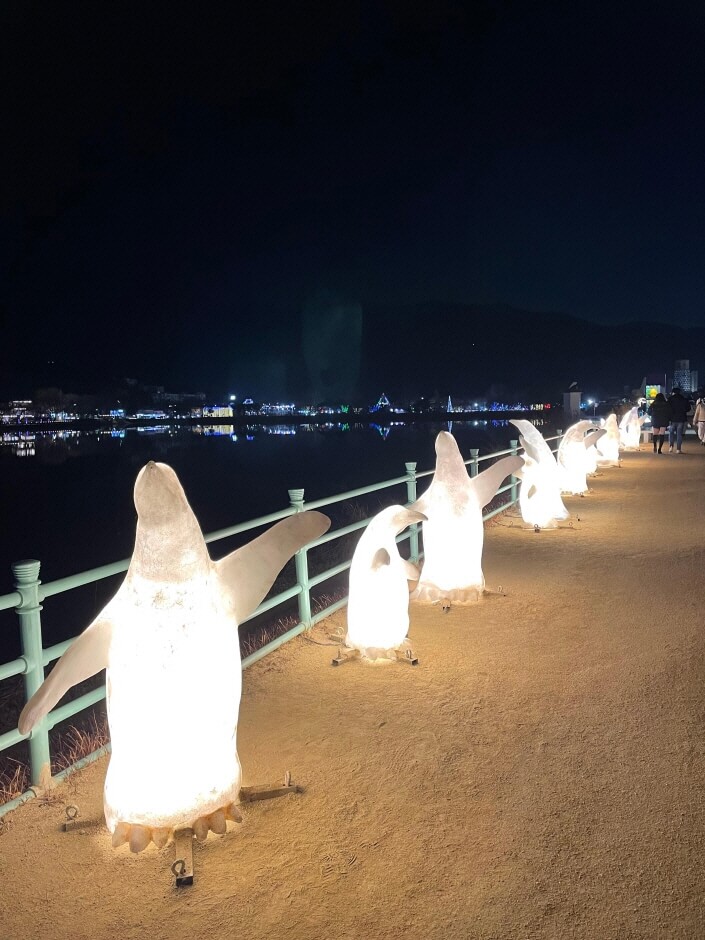 2023년 겨울 불빛축제 _ 대구 이월드 일루미네이션&amp;#44; 수성빛예술제&amp;#44; 청도 프로방스 크리스마스 산타마을 빛축제