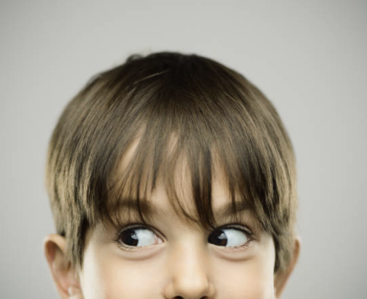 아이가 부모의 얼굴을 살피게 되는 이유