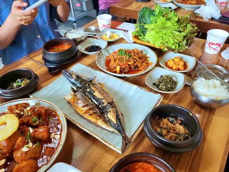 맛있는녀석들 제386회 우렁된장 매운 갈비찜, 고등어, 더덕구이, 제육 쌈밥 맛있는 식당 파주 마장호수 맛집 추천 소개