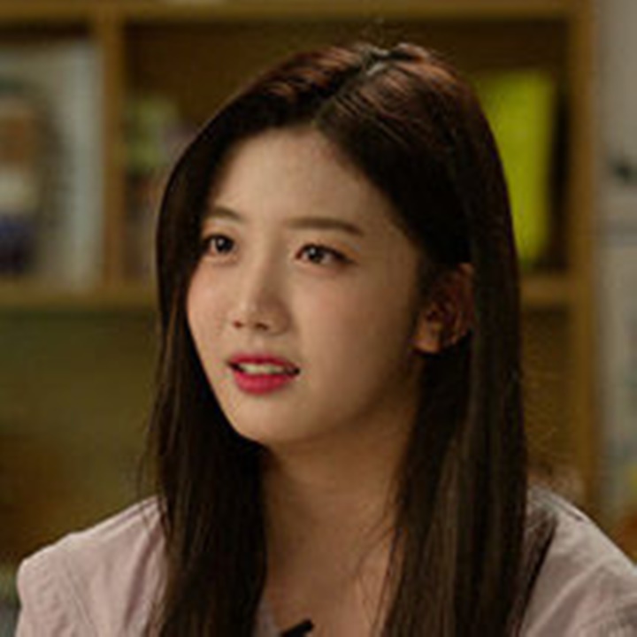 국가대표 와이프 등장인물