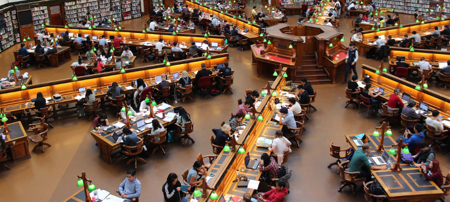 청소년복지에 관련한 도서관 풍경