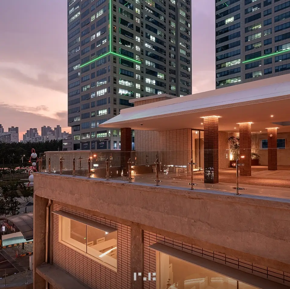 인크커피-가산점-옥상