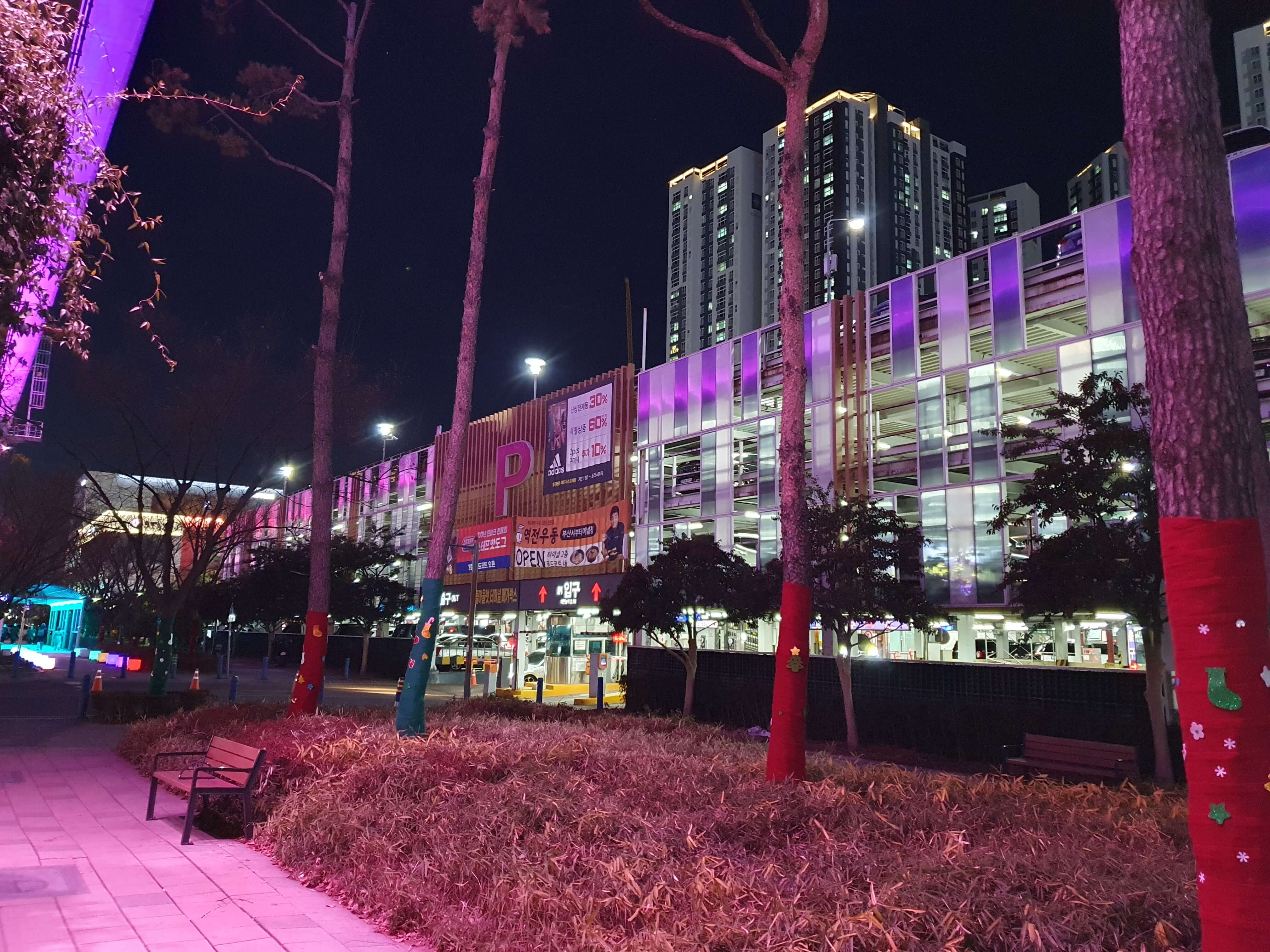 부산서부시외버스터미널 주차장