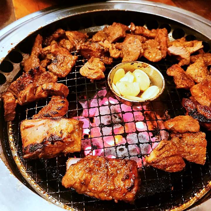 1++ 한우가 한가득 소고기 국밥 양념 돼지갈비 6천원 한우국밥 경복궁역 인왕산 맛집 추천 생방송투데이 맛있GO 싸다GO