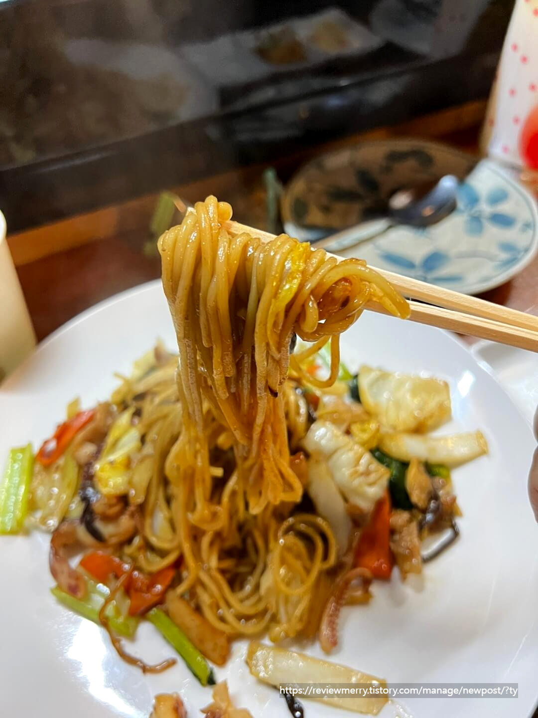 야끼소바 한젓가락