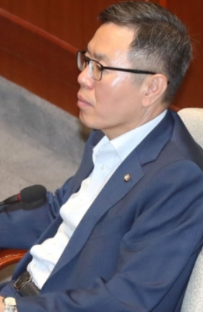 유명희 남편 정태옥 전 의원