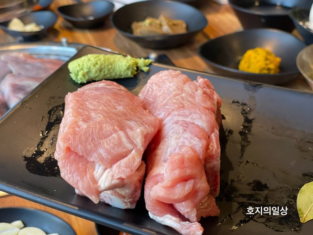 홍천 돼지갈비 맛집 풍년갈비 - 한돈 생갈비와 와사비