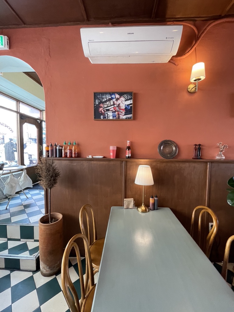 메콩싸롱 1층 실내