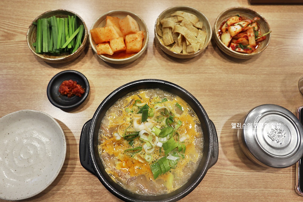 든든하고 깔끔하고 맛있는 순대탕과 꽉찬순대, 남문아바이왕순대탕 회현본점