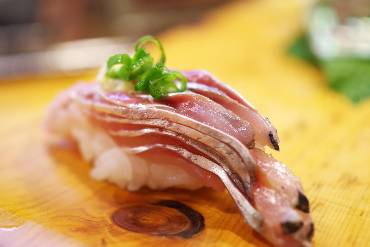 청어를 저며서 만든 스시입니다.