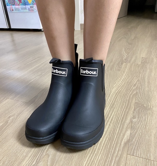 신었을_때_더_예쁜_바버_레인부츠