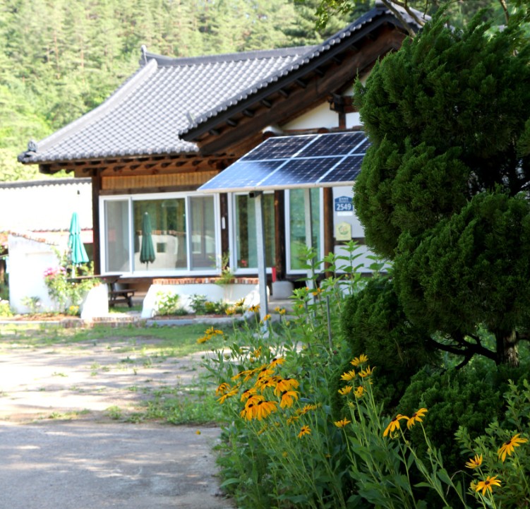 한국기행 찾아라 피서맛집 강원 삼척 한옥펜션 썸네일