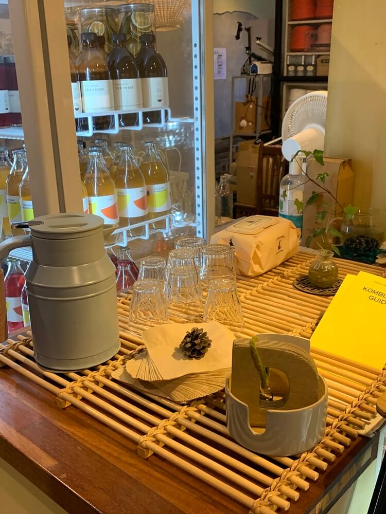 물컵&#44; 물통&#44; 냅킨&#44; 화장실 키