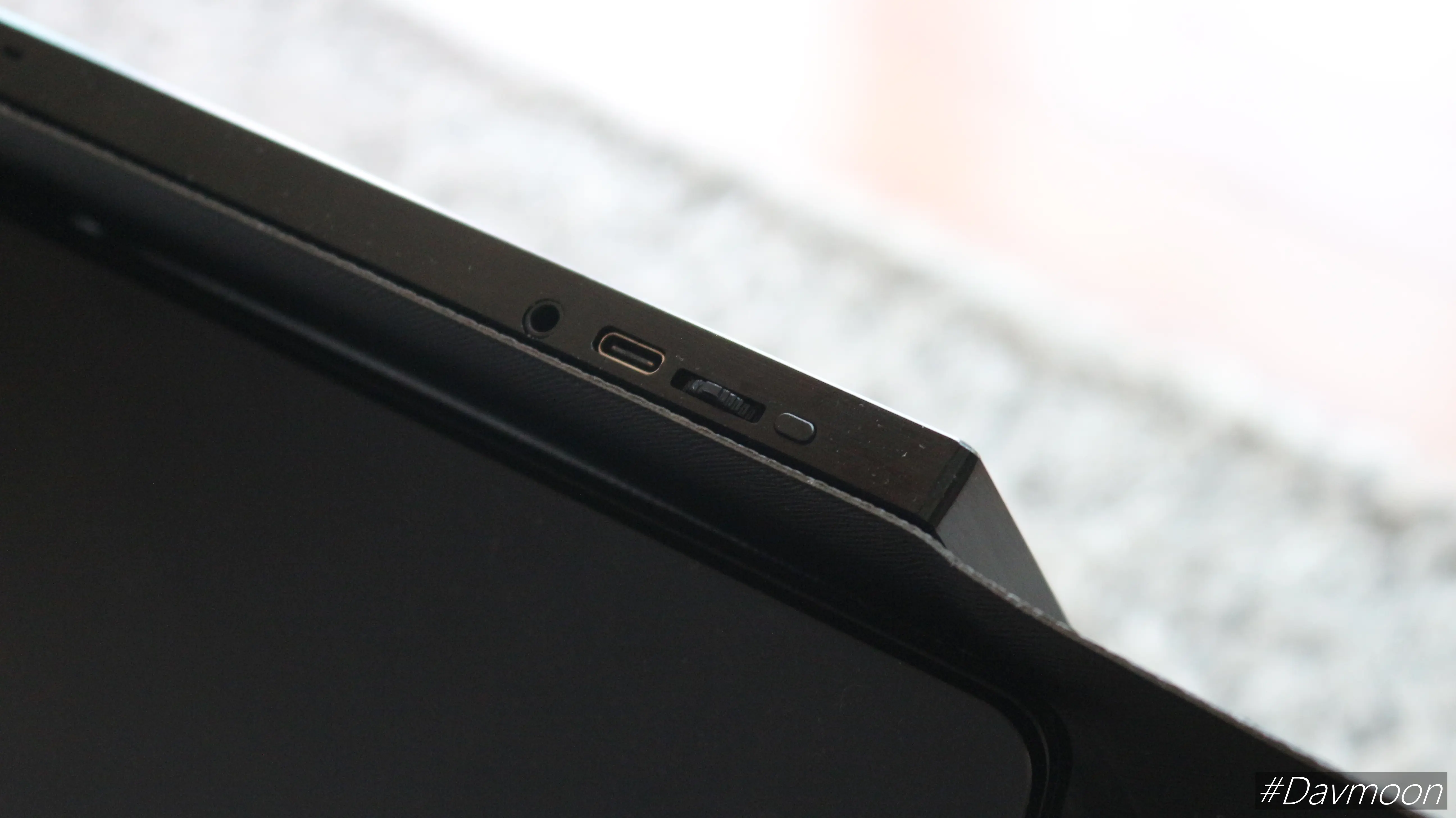 MAXFREE M16 MAX PRO 왼쪽 단자 배치