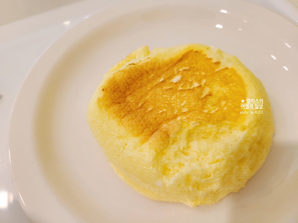 경주 황리단길 디저트, 수플레와 두부아이스크림 - 이웃집 쿠로보