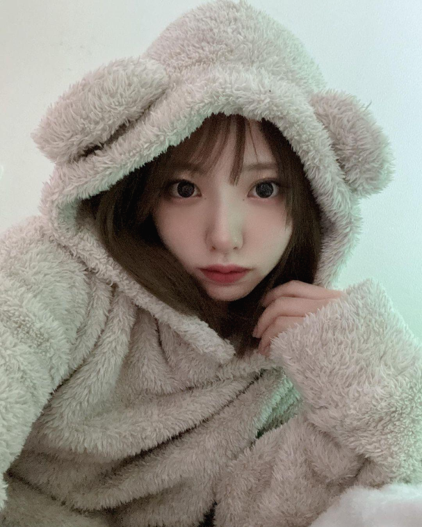 시라토 하나 (Hana Shirato)