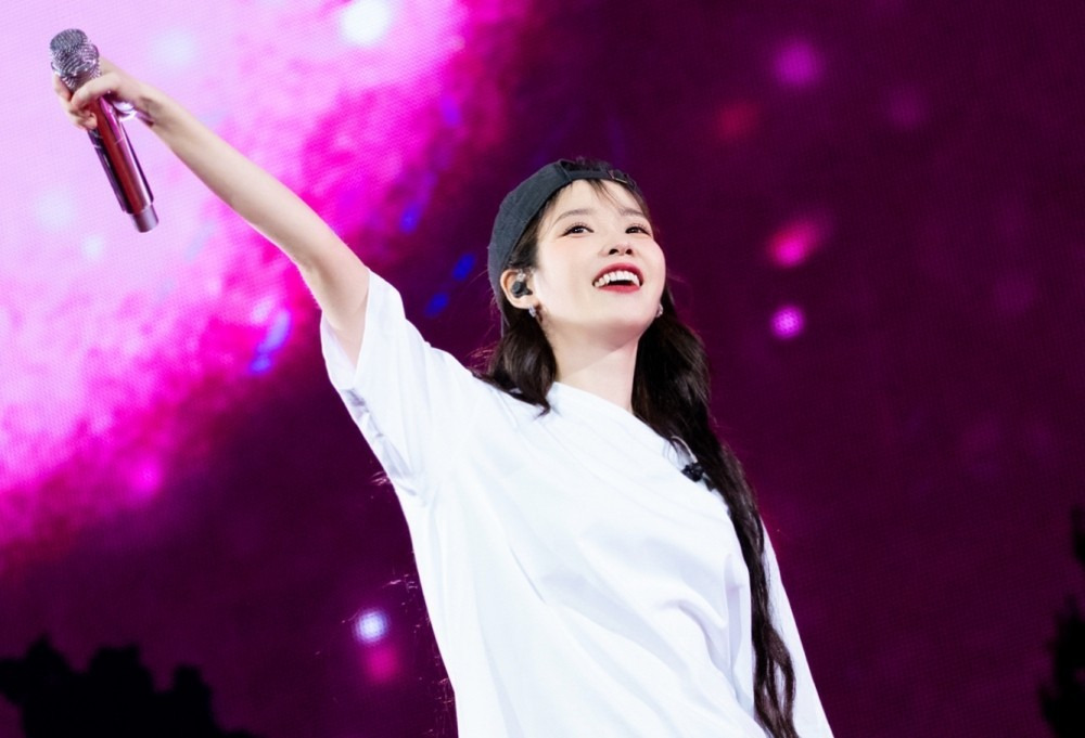 아이유 빌보드 한국 1위 뮤지션 선정