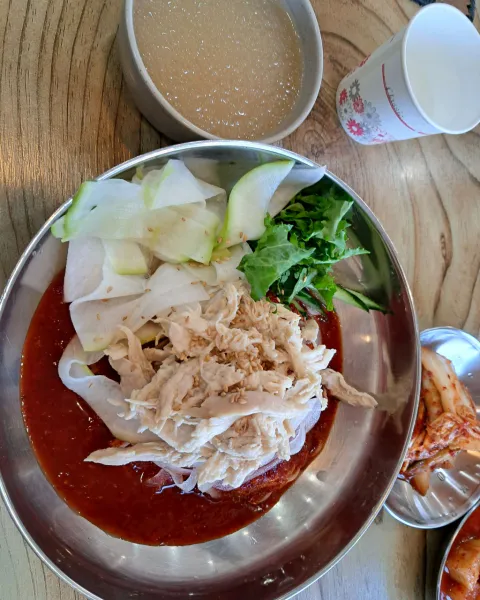 생생정보 고수의 부엌 초계비빔국수 음식점 위치